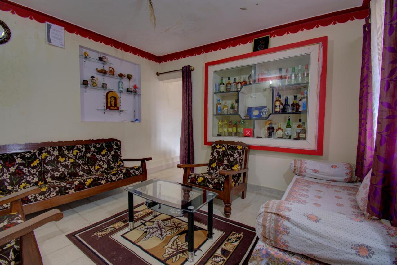 Chuppi Homestay Мадикери Екстериор снимка